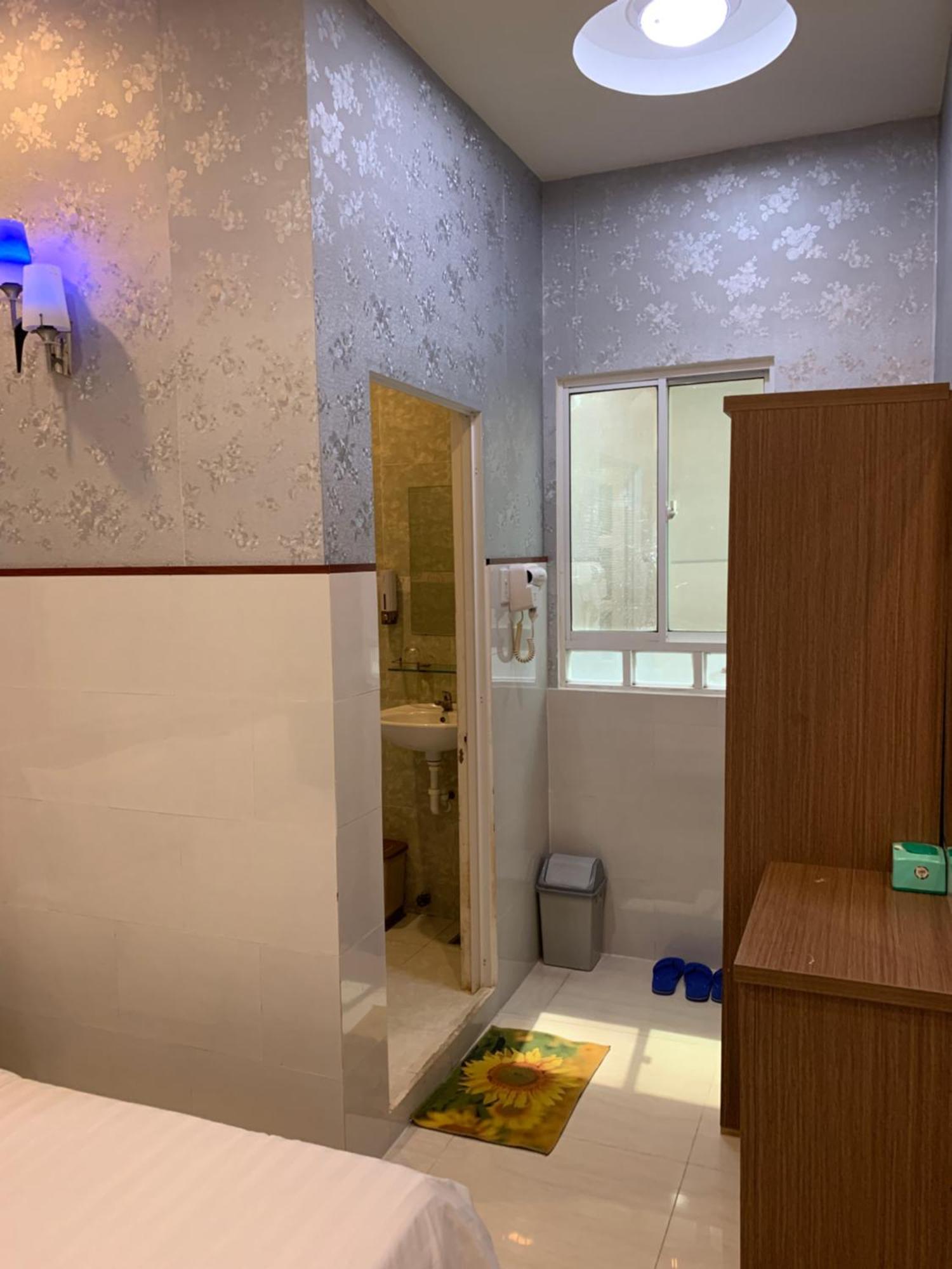 Khach San Kim Hung 2 Otel Bac Lieu Dış mekan fotoğraf